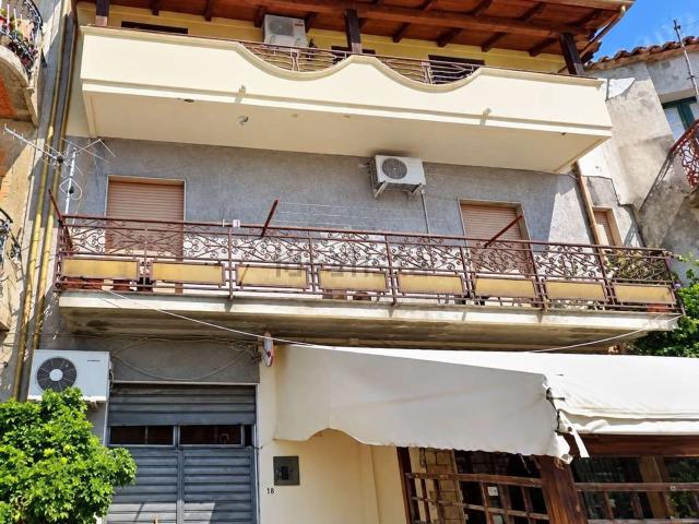 Appartamento in vendita di 208 m² in Piazza Mazzini