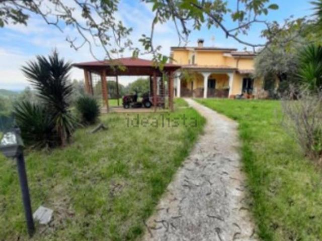 Appartamento in vendita di 209 m² in Via Fontecarmine