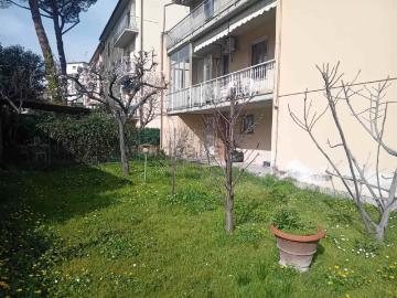 Appartamento in vendita di 209 m² in Via Raffaello Sanzio