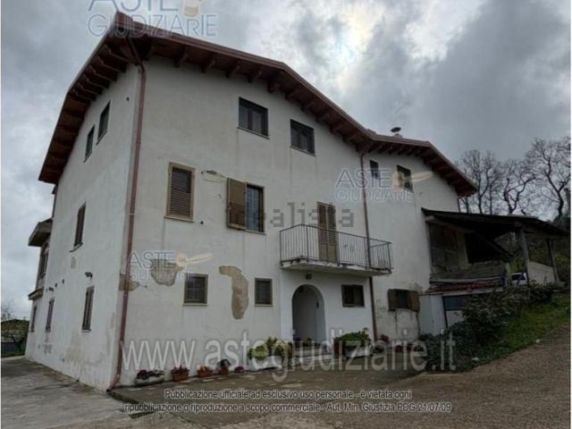 Appartamento in vendita di 209 m² in Strada delle Vigne, 6
