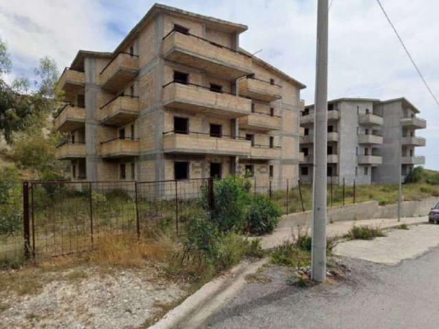 Appartamento in vendita di 2100 m² in Via Pitagora