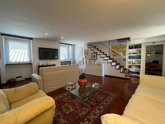Appartamento in vendita di 210 m²
