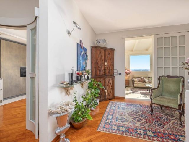 Appartamento in vendita di 210 m² in Via Arno