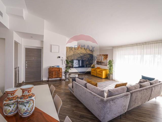 Appartamento in vendita di 210 m²