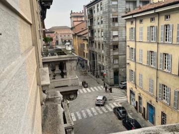 Appartamento in vendita di 210 m² in Via Camillo Benso Cavour