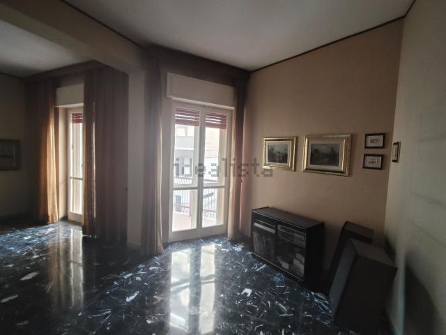Appartamento in vendita di 210 m² in Via Giuseppe Schipani