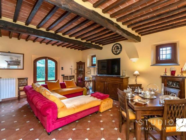 Appartamento in vendita di 210 m² in Via Giovanni Boccaccio