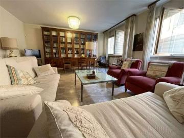 Appartamento in vendita di 210 m² in Via del Pretorio, 18