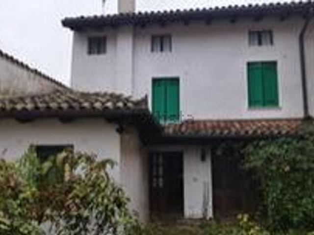 Appartamento in vendita di 210 m² in Via IV Novembre