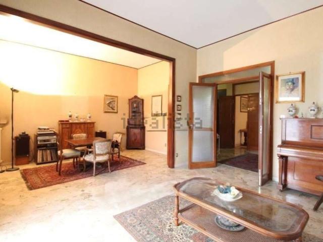 Appartamento in vendita di 210 m² in Via Olimpia