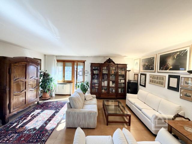 Appartamento in vendita di 210 m² in Via XXV Aprile, 102