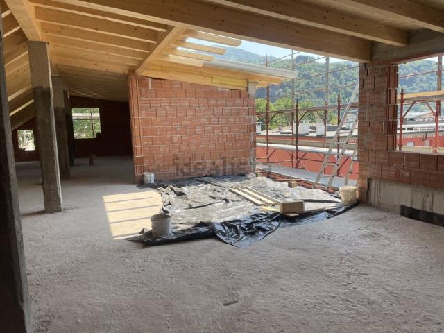 Appartamento in vendita di 210 m² in Viale Trento