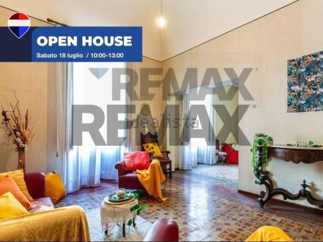 Appartamento in vendita di 210 m² in Viale Vittorio Veneto, 12
