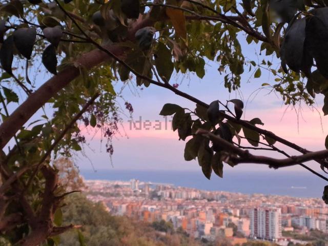 Appartamento in vendita di 210 m² in Viale dei Pioppi, 18