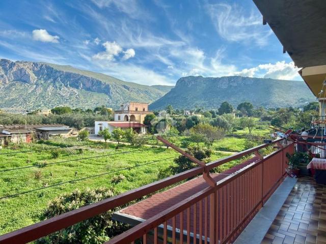 Appartamento in vendita di 210 m² in Viale delle Magnolie, 49