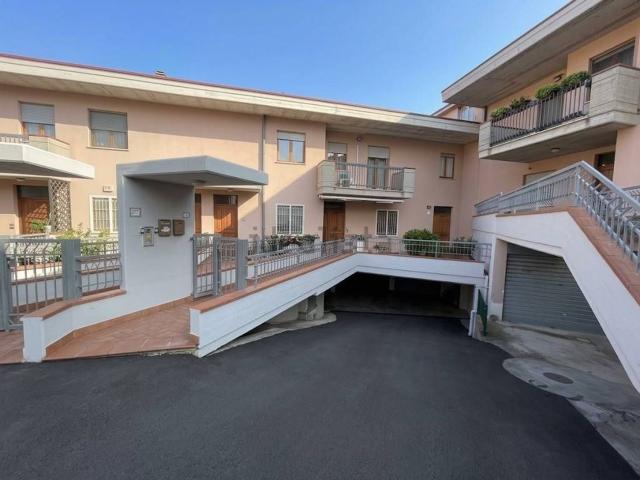 Appartamento in vendita di 210 m² in Contrada Bora Ragnola, 3