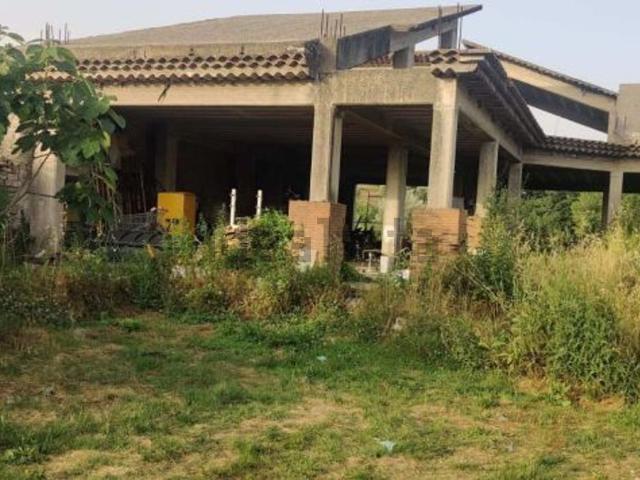 Appartamento in vendita di 210 m² in Contrada Pescoligatti