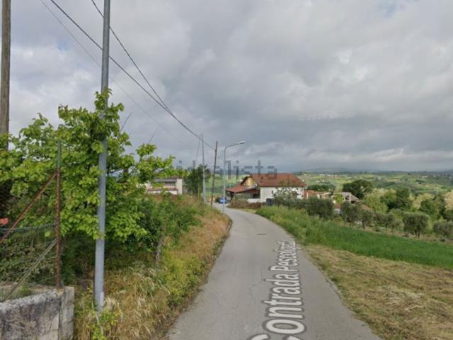 Appartamento in vendita di 210 m² in Contrada Pescoligatti