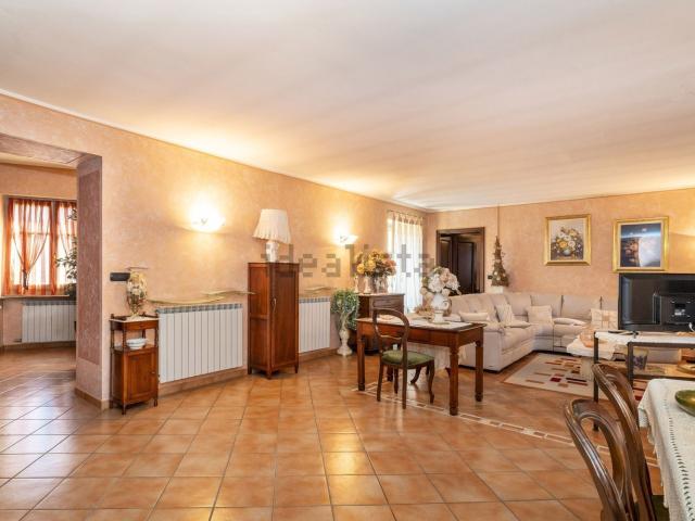 Appartamento in vendita di 210 m² in Corso Re Umberto, 16