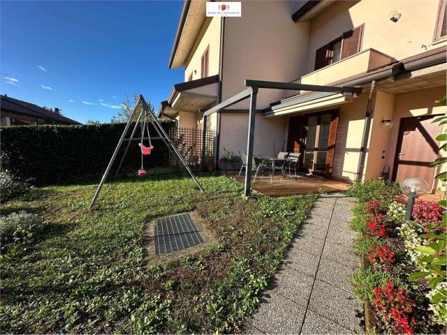 Appartamento in vendita di 210 m² in Località Roncate