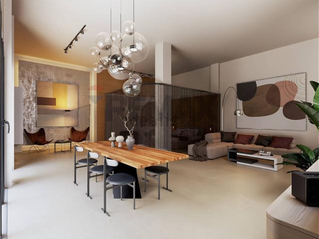 Appartamento in vendita di 210 m² in Strada Matteo Renato Imbriani, 58