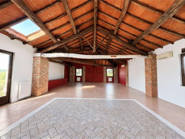 Appartamento in vendita di 210 m² in Strada Provinciale 185, 185