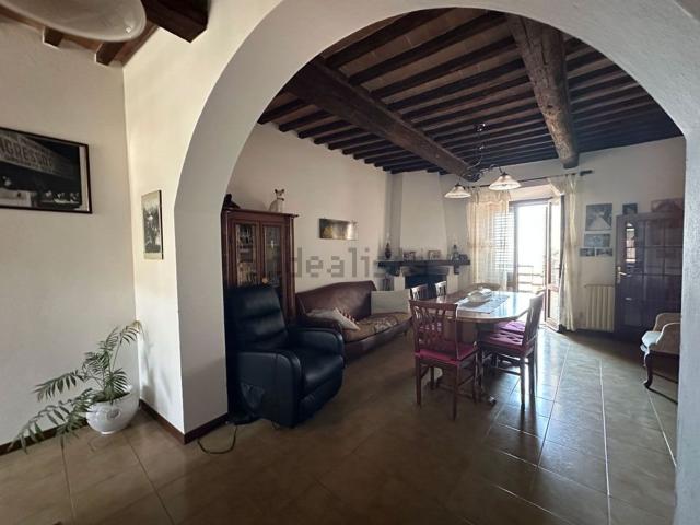 Appartamento in vendita di 210 m² in Strada Provinciale Meleta, 10