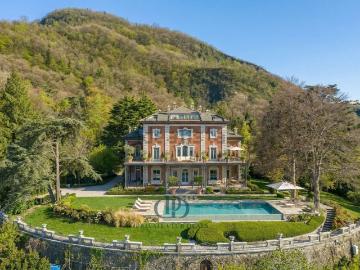 Appartamento in vendita di 211 m²