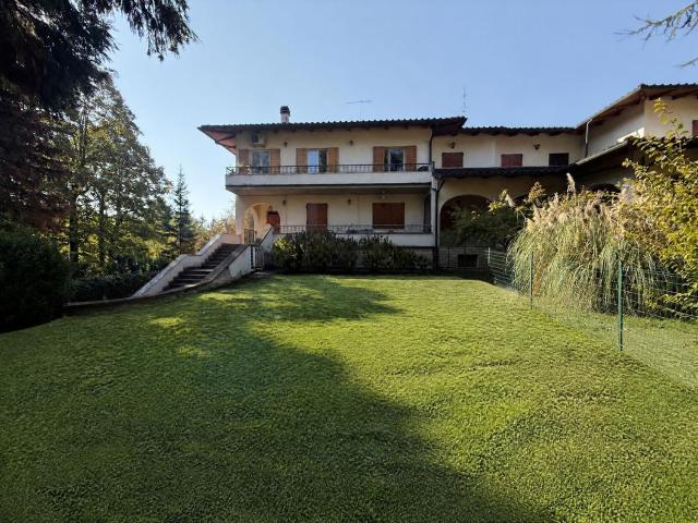 Appartamento in vendita di 211 m² in Via Giordano, 6