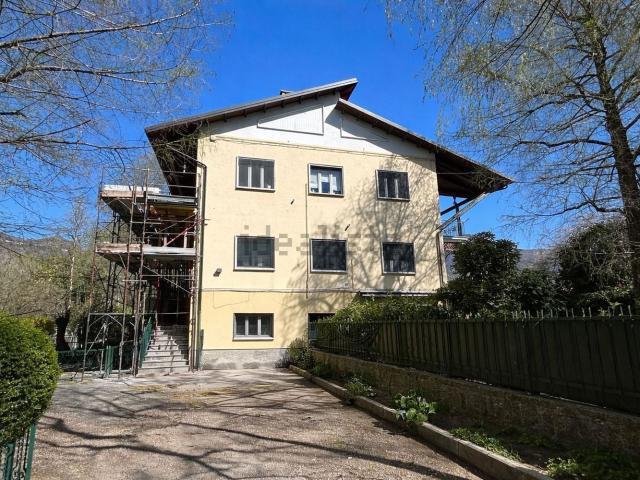 Appartamento in vendita di 211 m² in Via delle Prese, 4