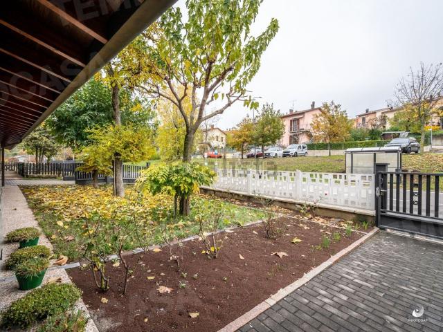 Appartamento in vendita di 211 m² in Via Montombraro, 479