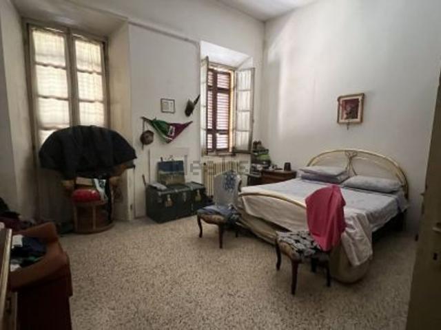 Appartamento in vendita di 211 m² in Via Monte Rosa