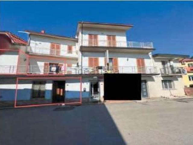 Appartamento in vendita di 211 m² in Via Roma