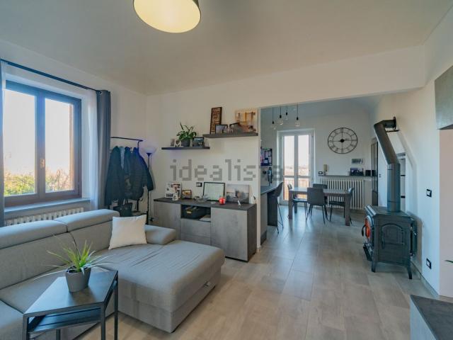 Appartamento in vendita di 211 m² in Circonvallazione Nord, 52
