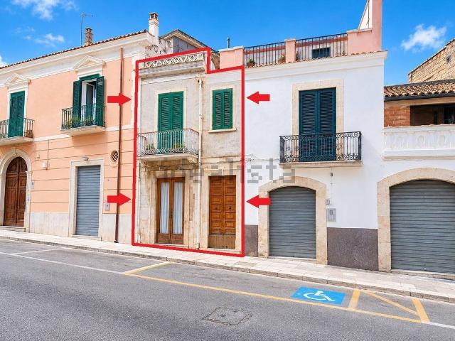 Appartamento in vendita di 212 m² in Corso Umberto I, 68