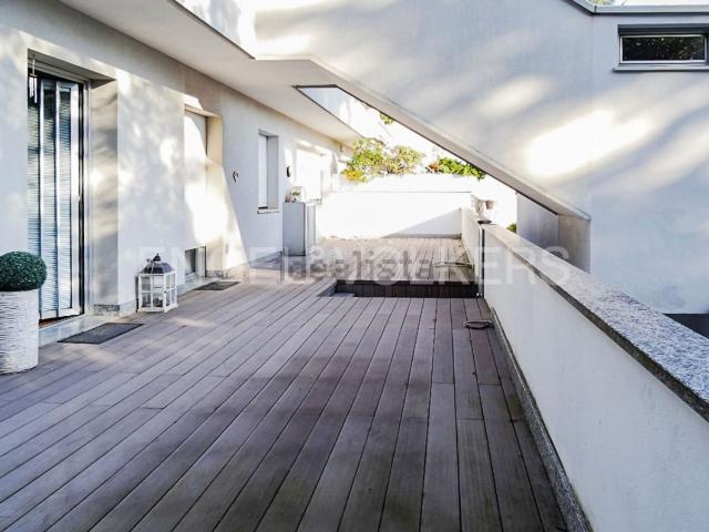 Appartamento in vendita di 212 m² in Corso Sempione, 53
