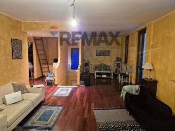 Appartamento in vendita di 212 m² in Strada Farè, 9