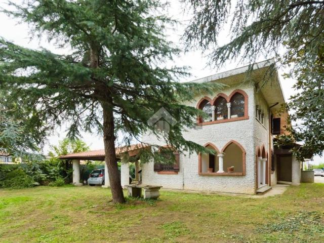Appartamento in vendita di 213 m² in Via Buttigliera, 6