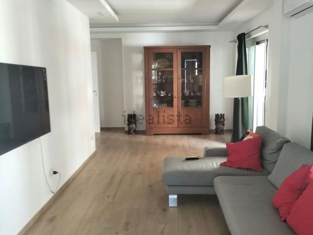 Appartamento in vendita di 213 m² in Via Francesco Fusco