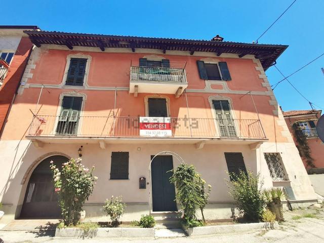 Appartamento in vendita di 213 m² in Via P. Soresi