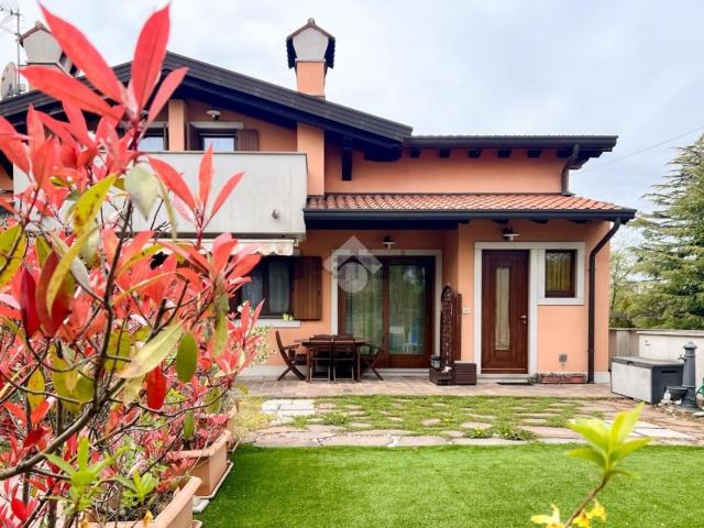 Appartamento in vendita di 213 m² in Località Villa Opicina, 2320