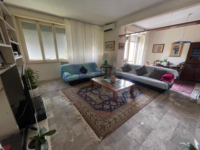 Appartamento in vendita di 214 m²