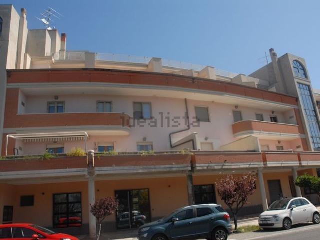 Appartamento in vendita di 214 m² in Via Drosi, 78