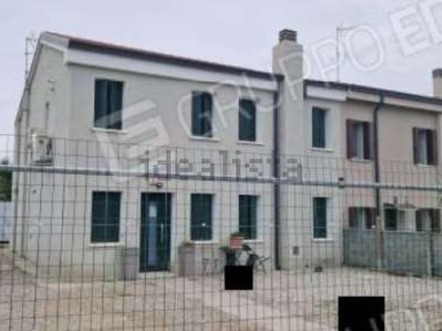 Appartamento in vendita di 214 m² in Via Santa Maura