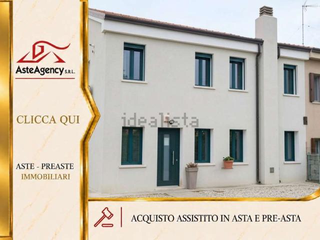 Appartamento in vendita di 214 m² in Via Santa Maura, 5
