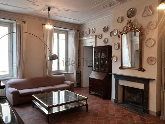 Appartamento in vendita di 214 m² in Piazza del Carmine