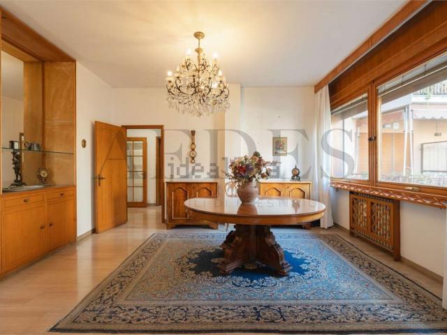 Appartamento in vendita di 215 m²