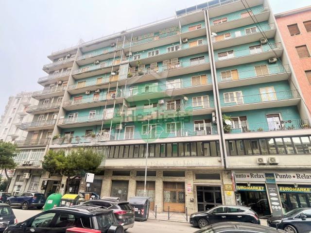 Appartamento in vendita di 215 m² in Via Conte Appiano