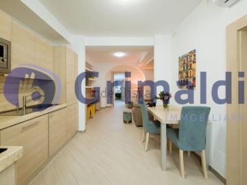 Appartamento in vendita di 215 m² in Via Cavour, 11