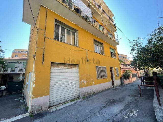 Appartamento in vendita di 215 m² in Via dell&apos Asilo